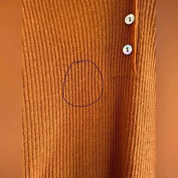 Vince Lightweight Cashmere Long Sleeve V-Neck Henley Sweater (00571) - Picture 12 of 13